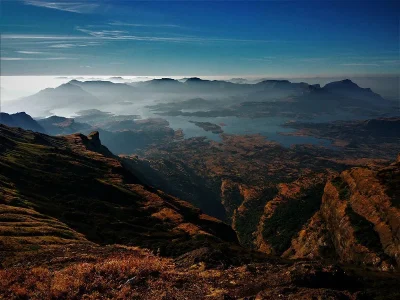 amazing-landscape-view-Kalsubai-highest-peak-of-Maharashtra